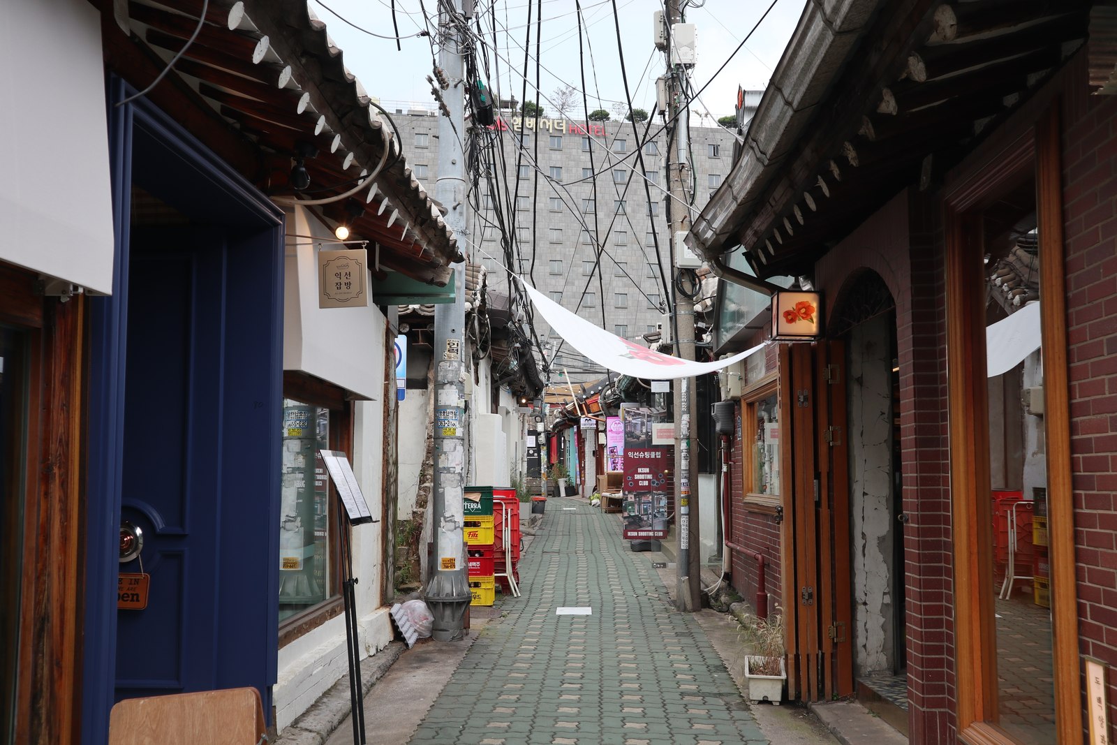 Narrow Ikseon-dong alley lined with renovated hanok shops and restaurants
