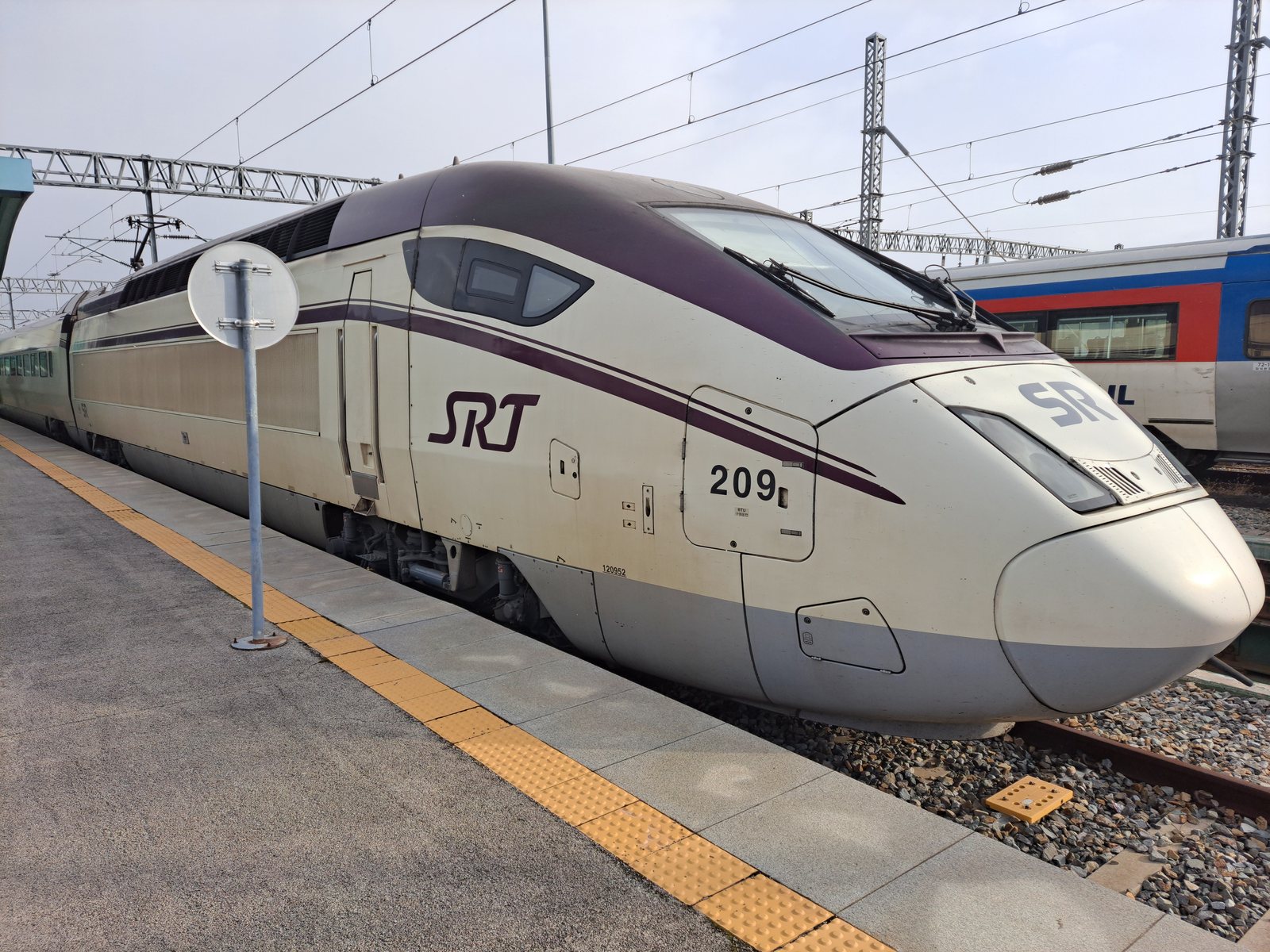 SRT Class 120000 high-speed train in Korea