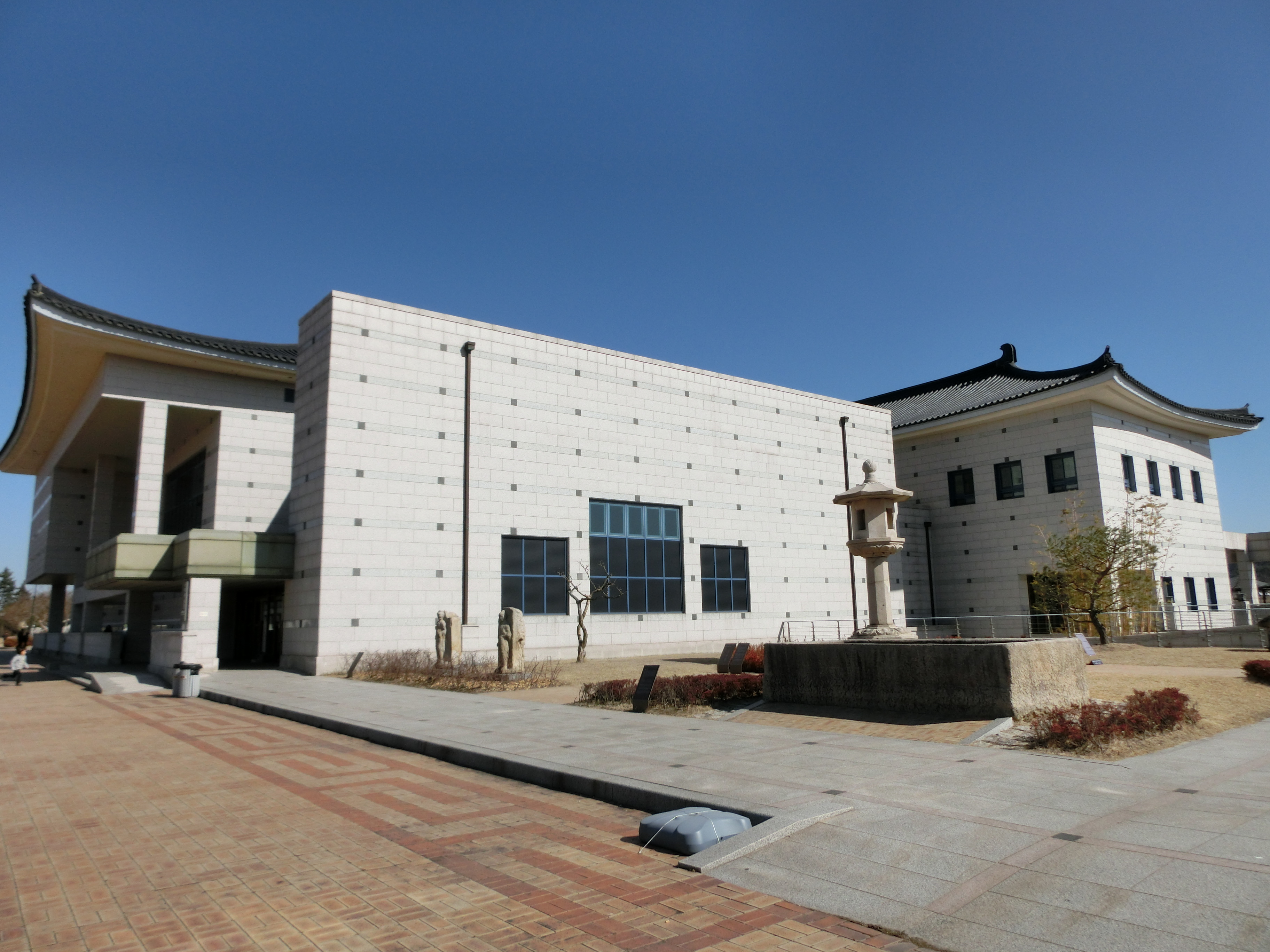 Exterior of the Silla Art Gallery at Gyeongju National Museum.