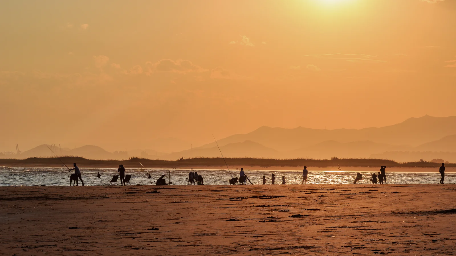 Wide view of Dadaepo Beach in Busan