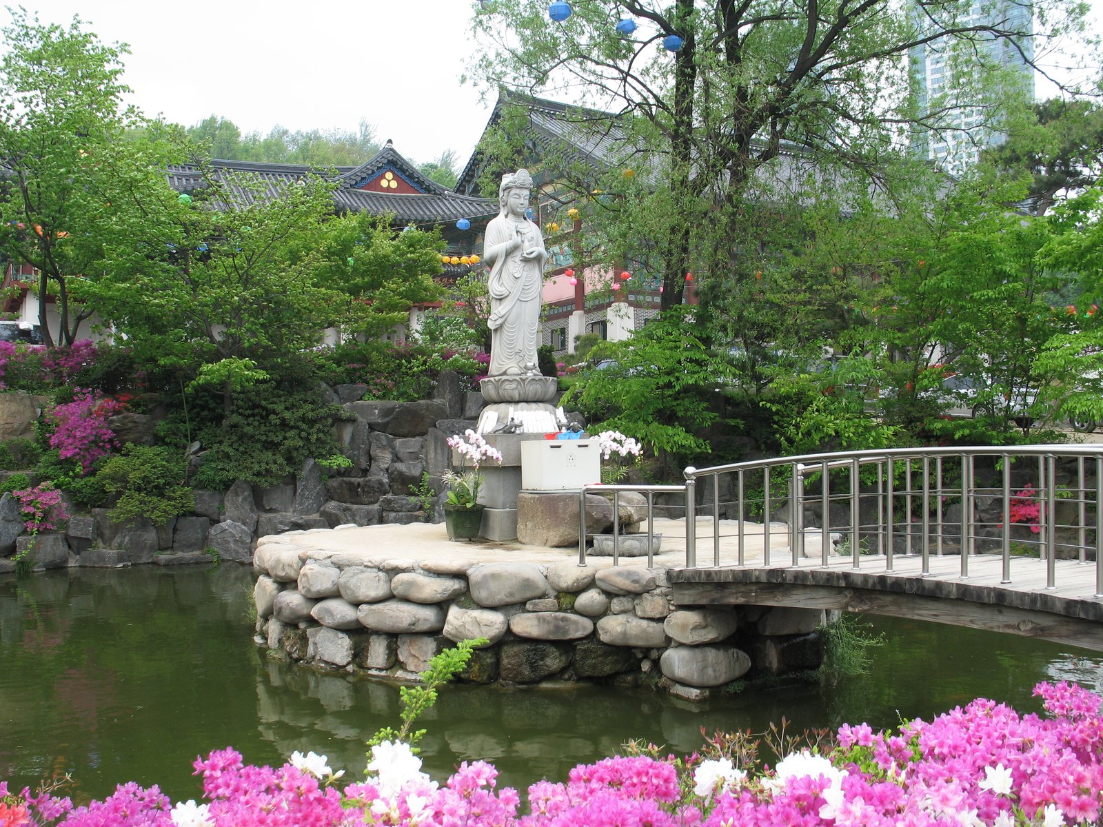 Bongeunsa Temple in Gangnam with traditional Korean architecture